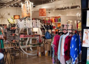 Smart Reasons Why You Should Shop Boutique Instead of Conventional Stores