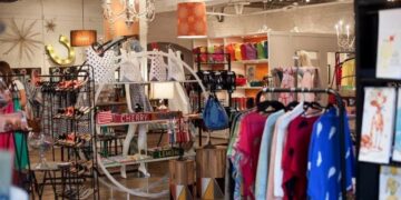 Smart Reasons Why You Should Shop Boutique Instead of Conventional Stores