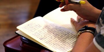 How to Make Writing Easy and Unique?