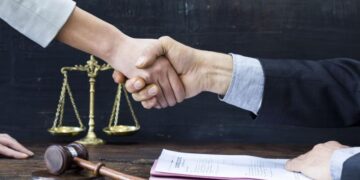 Legal 101: Is It Worth Hiring a Personal Injury Attorney?