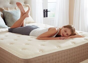 WHAT YOU SHOULD KNOW BEFORE BUYING A NEW MATTRESS