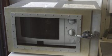 5 things to do with an old Microwave