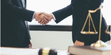 6 Times You Need to Hire a Small Business Laywer