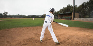 7 reasons to sign-up your child for baseball winter camps 