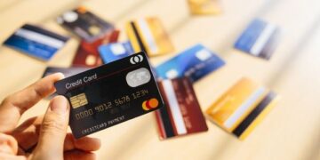 What to Know About Using Credit Cards for Emergency Expenses