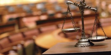 Who to Appoint: Paid Lawyer Vs Public Defender?
