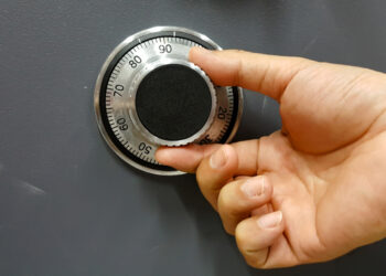 How to Open a Safe Combination Lock