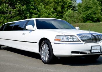 How to find the best limousine service near you?