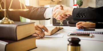 What Does a PI Attorney Do?