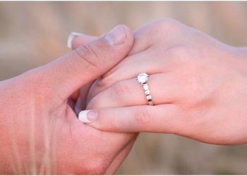 Top 7 Common Mistakes to Avoid when Buying Engagement Diamonds Ring