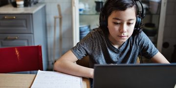 Why Online Tutoring Is the Best Option During This Pandemic