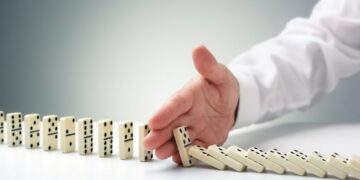 What risks are involved in IFISA? How to manage them?