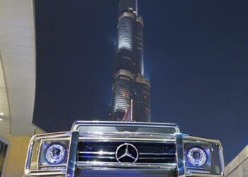 HOW MUCH CAN YOU SAVE FOR RENTING A CAR FOR A LONG TERM IN THE UAE