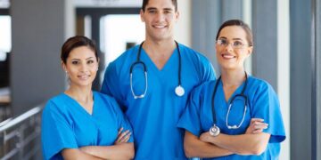 5 Benefits to Pursuing a Career in Nursing