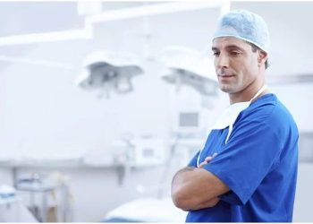 How to become a doctor? – Step by step guide