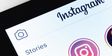 Buy Instagram comments to improve enhance popularity and hold on to the gains with good web design