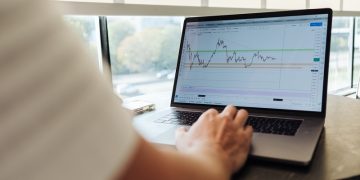 6 Tips for FinTech Leaders to Navigate the Uncertain Road Ahead