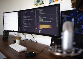 What are the benefits of using a Public Cloud and Private Cloud?