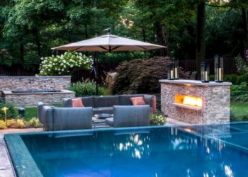 5 Backyard Decorating Ideas to Enhance Your Pool Area