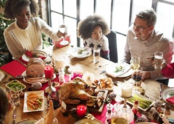 5 Essential Ways To Prep Your Home For The Holidays