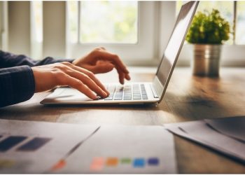 6 Home Advertising Mistakes to Avoid With Social Media