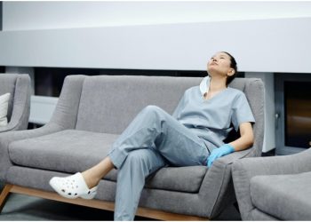 How to curtail the nursing career challenges in modern society