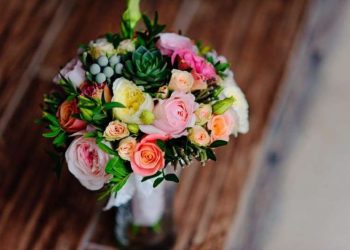 Why You Should Send Flowers as a Gift