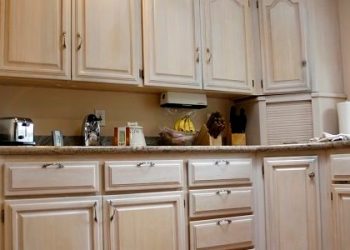 Finding Kitchen Cabinet Installers in Phoenix