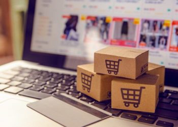 5 Tips to Stay Safe When Shopping Online