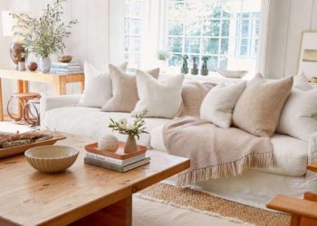 Four Easy Updates for Your Living Room in Time for the New Year