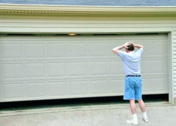 Factors Influencing a Garage Door Service Life