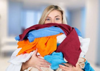 What to Expect from Your Pick-up Laundry in Thornton?