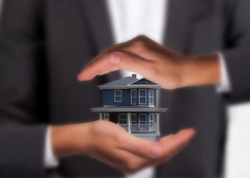 How to Become an Insurance Broker or Insurance Agent?