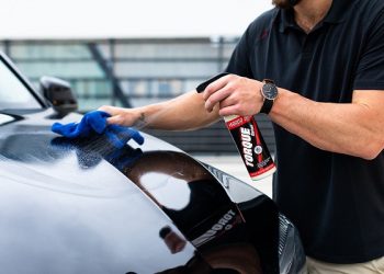Get The Detailed Look with Car Wax Spray