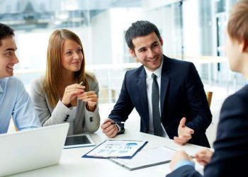 5 Signs a Career in Assisted Living Is Right for You