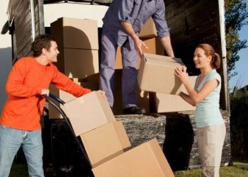 How commercial and residential moving services function