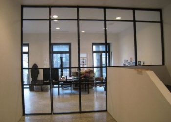Advantages of Commercial Glass Doors in Offices