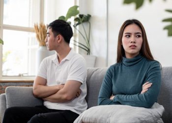 10 Signs You’re Not Ready to Move In Together