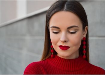 10 fashion trends that will pump up any look