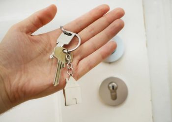 Top 5 Things to Consider While Hiring A Locksmith