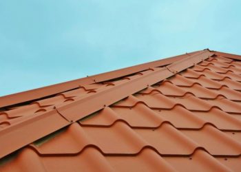 4 Signs You Need Rooftop Repairs Now!