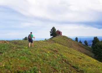 11 Essentials to Carry While On Outdoor Activities at Blue Mountains