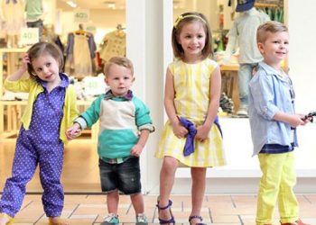 What to Dress Your Child in This Spring? 5 Best clothings for Home!