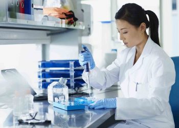 How to Become a Pathologist?