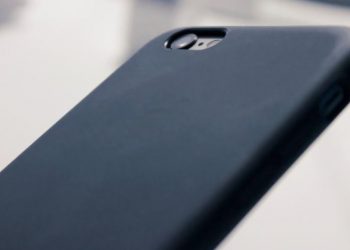 6 reasons to use a phone case