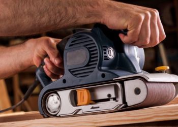 How to Find the Right Belt Sander Machine: 4 Tips!