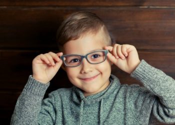 How to Know If Your Child Needs to Wear Eyeglasses