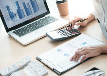 Things to Look for While choosing a Professional Bookkeeper