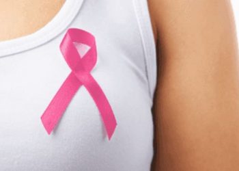 Swelling, Lump Or Discharge: The Early Warning Signs of Breast Cancer You Should Be Aware Of