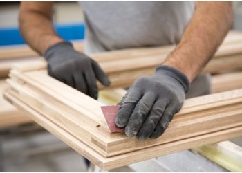 8 Essential Pieces of Woodworking Kit